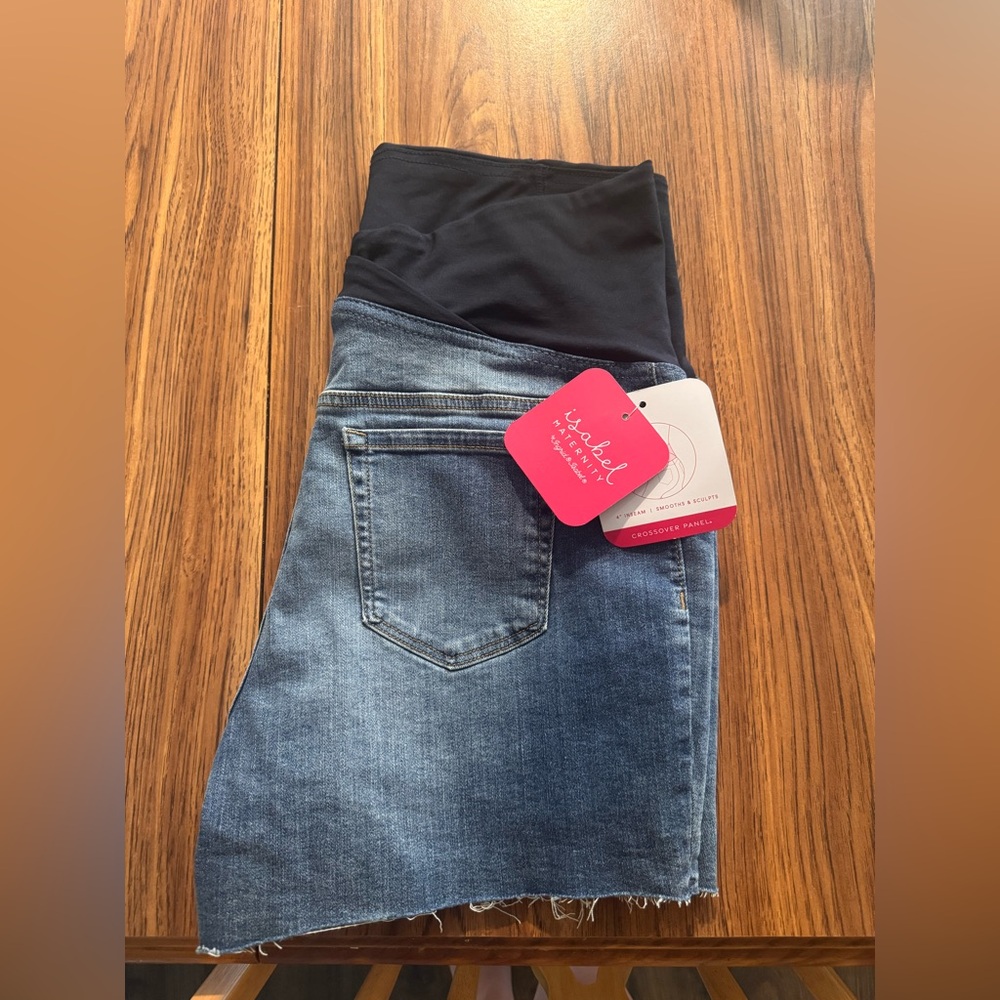 Maternity Jean Shorts Isabel Maternity by Ingrid &
Isabel 14 NWT